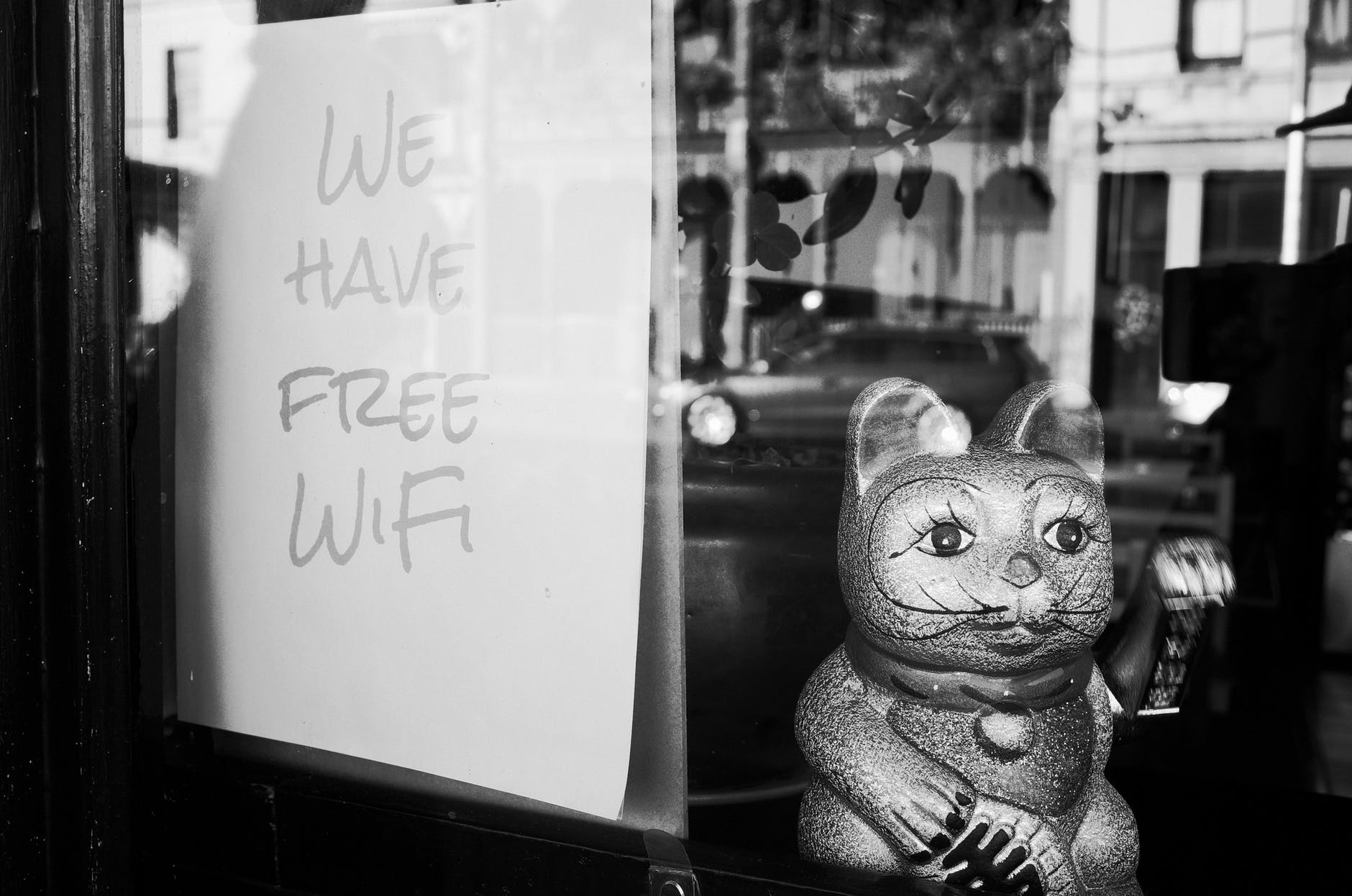 Небезопасность публичных Wi-Fi сетей